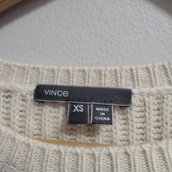 Vince Wool Cashmere Knit Minimalist Quiet Luxury Striped Sweater Size XS - Picture 2 of 7